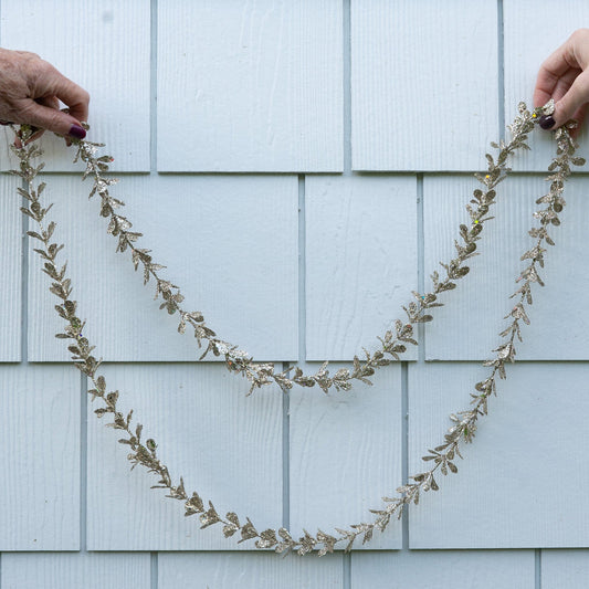 Faux Boxwood Garland- 72" Objects & Accents