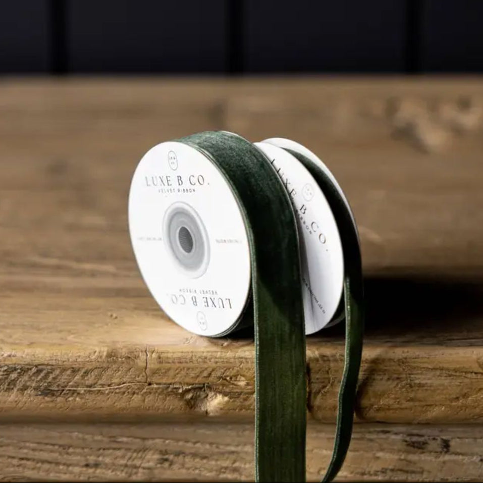 Forest Green Velvet Ribbon Objects & Accents
