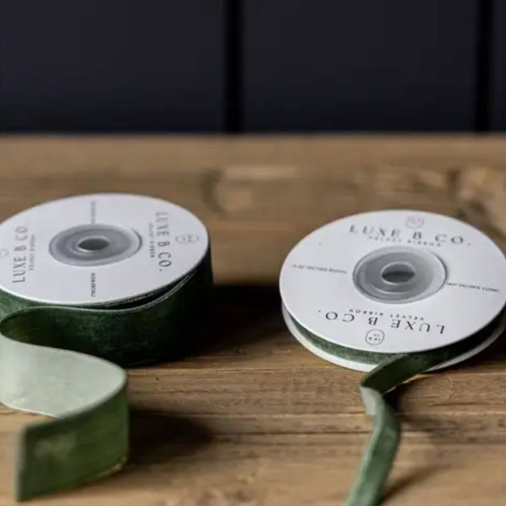Forest Green Velvet Ribbon Objects & Accents