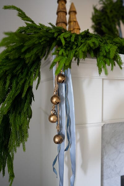 Hanging Metal Jingle Bells Objects & Accents