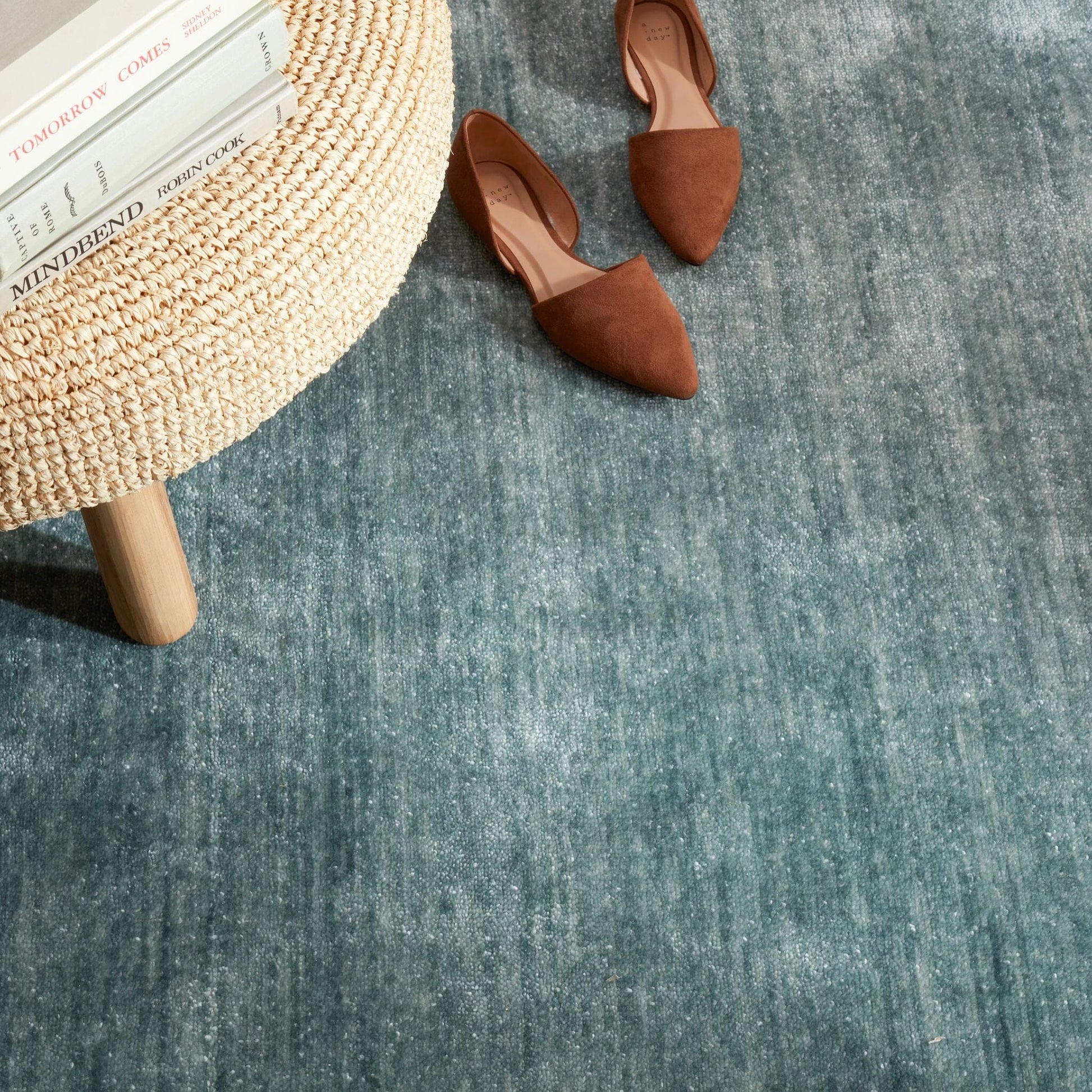Hudson Pacific Hand Loom Knotted Rug Rugs