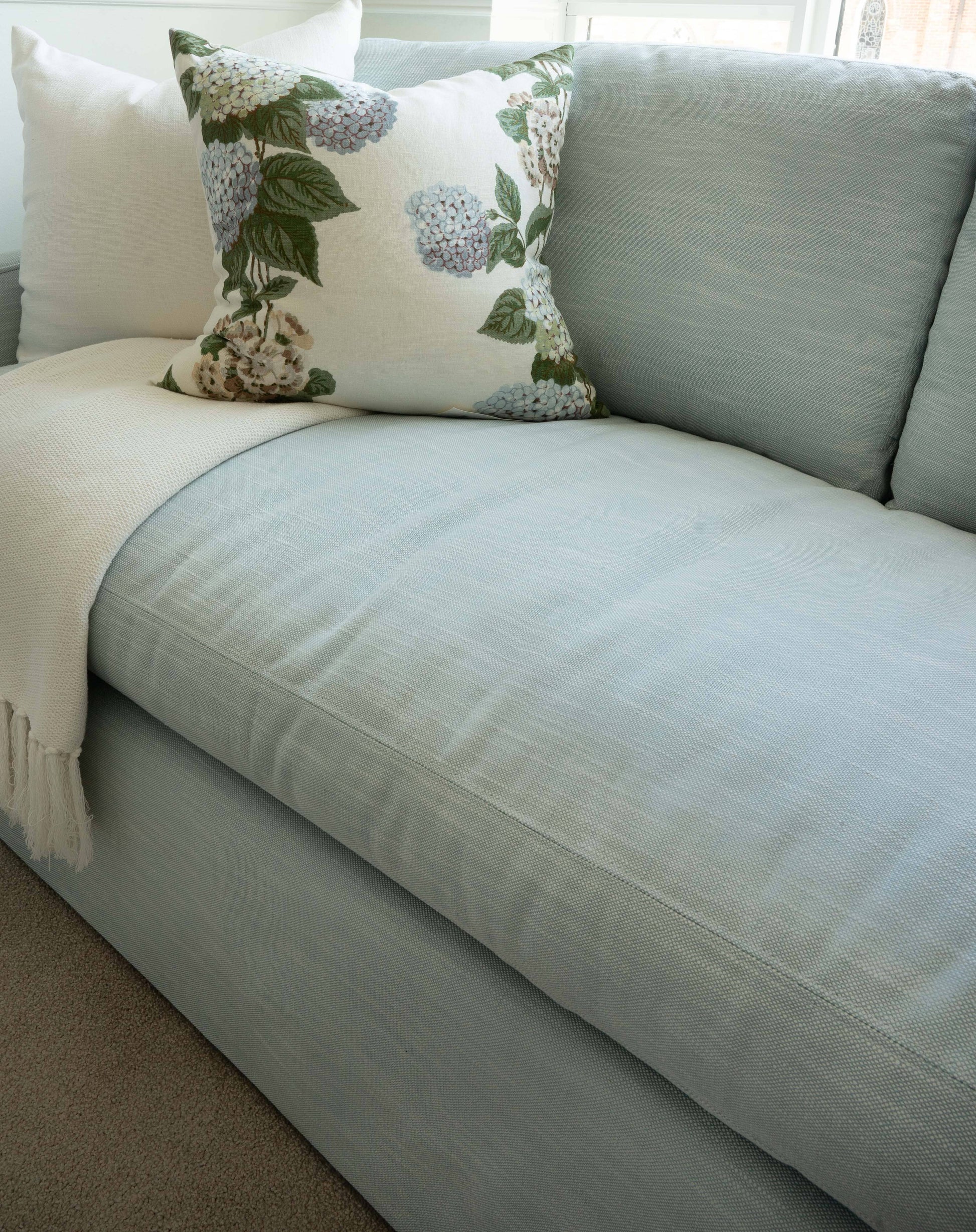 Olivia Sofa Sofas