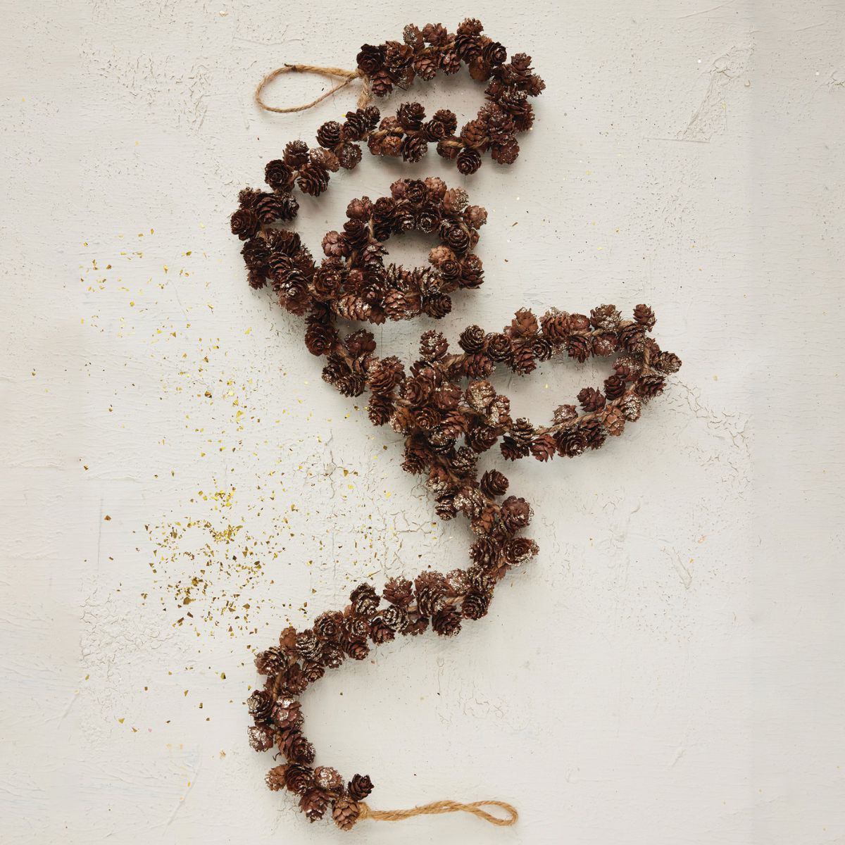 Pinecone Garland- 72" Objects & Accents