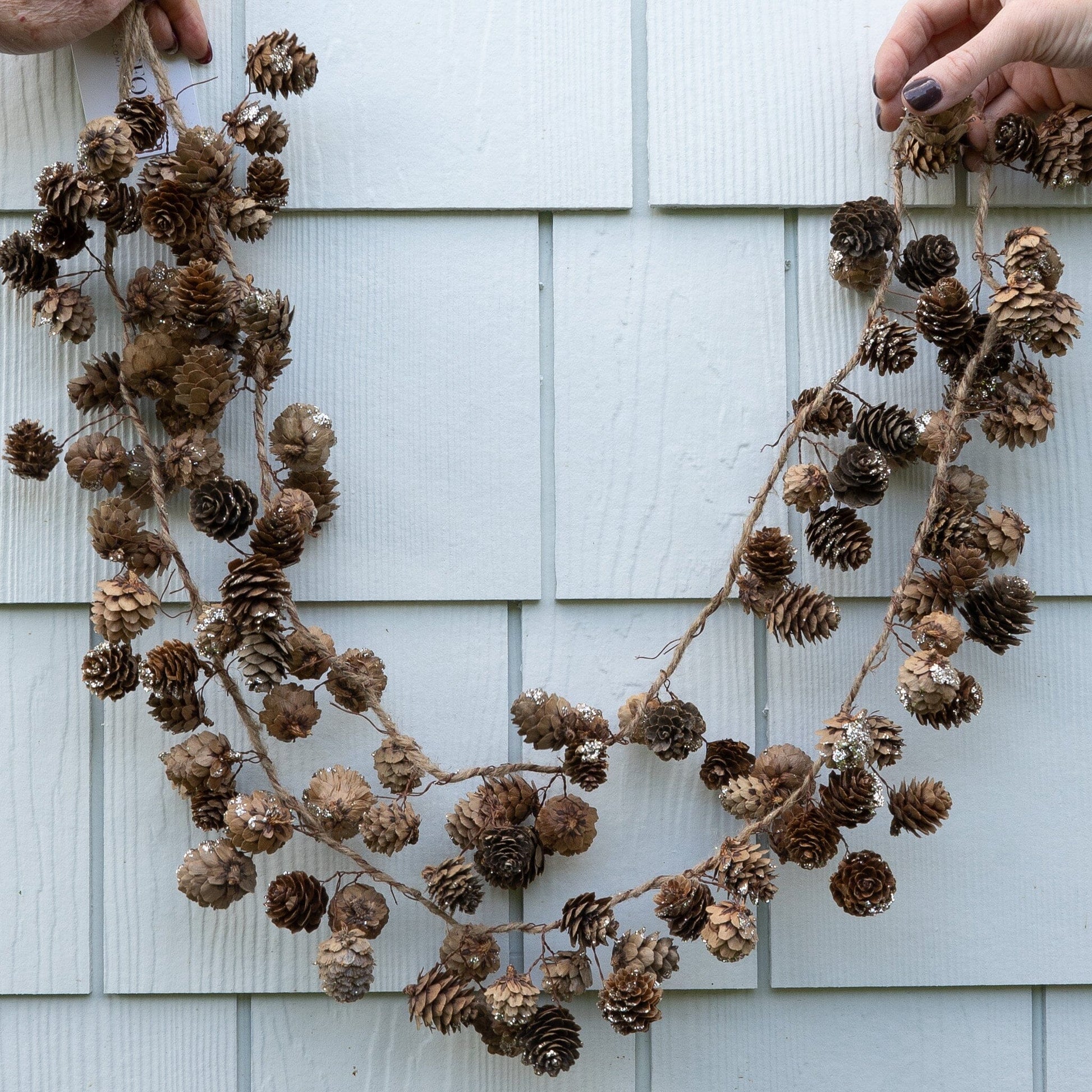 Pinecone Garland - 72" Objects & Accents
