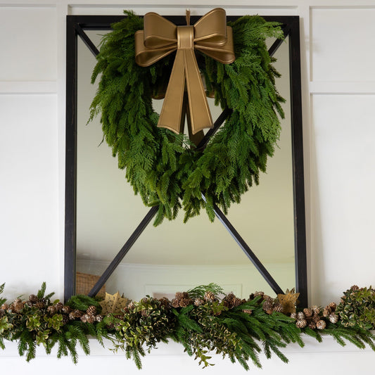 Spruce and Cedar Wreath - 24" Greenery
