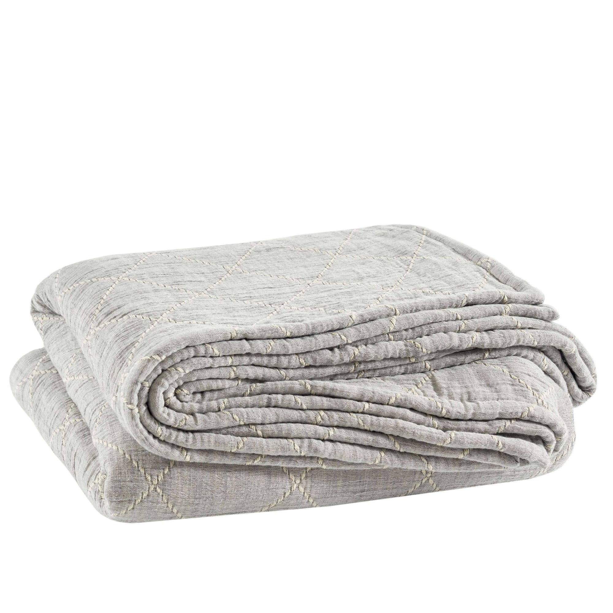 Tilden Natural/Grey Matelasse Coverlet Comforters, Quilts & Coverlets 