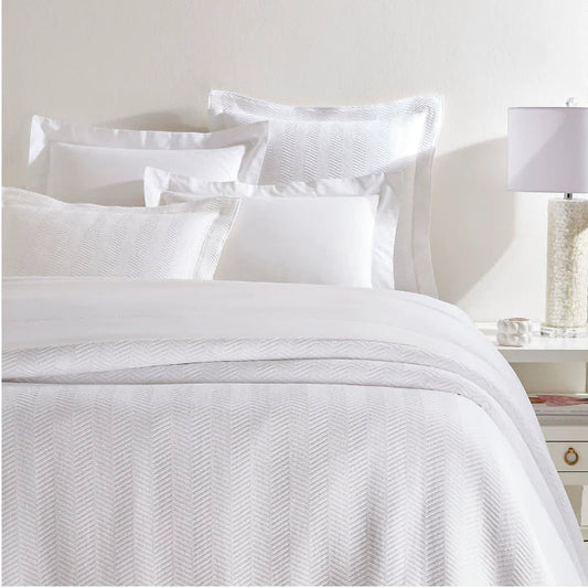 Winnie White Matelasse Sham Shams & Pillowcases