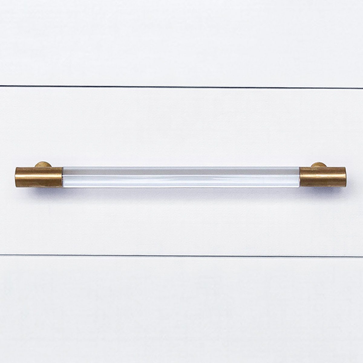 Bethany Dresser handle Lacquered White Linen. Detail view.