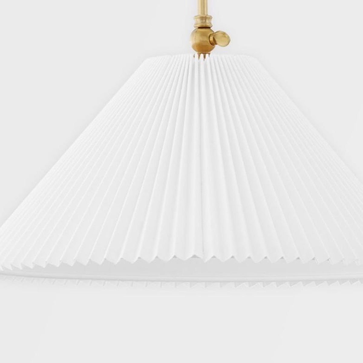 Cambridge Pendant shade. Detail view.