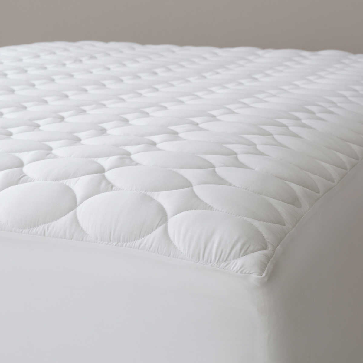 Cloud Mattress Pad Bedding