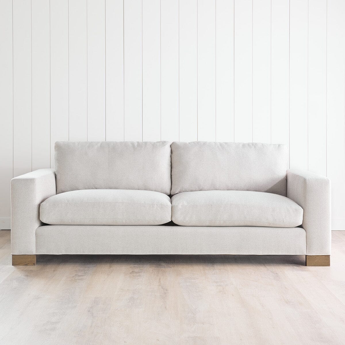 Henry Sofa. Front view.