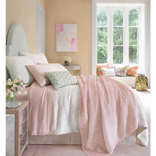 Parisienne Velvet Dove White Quilt