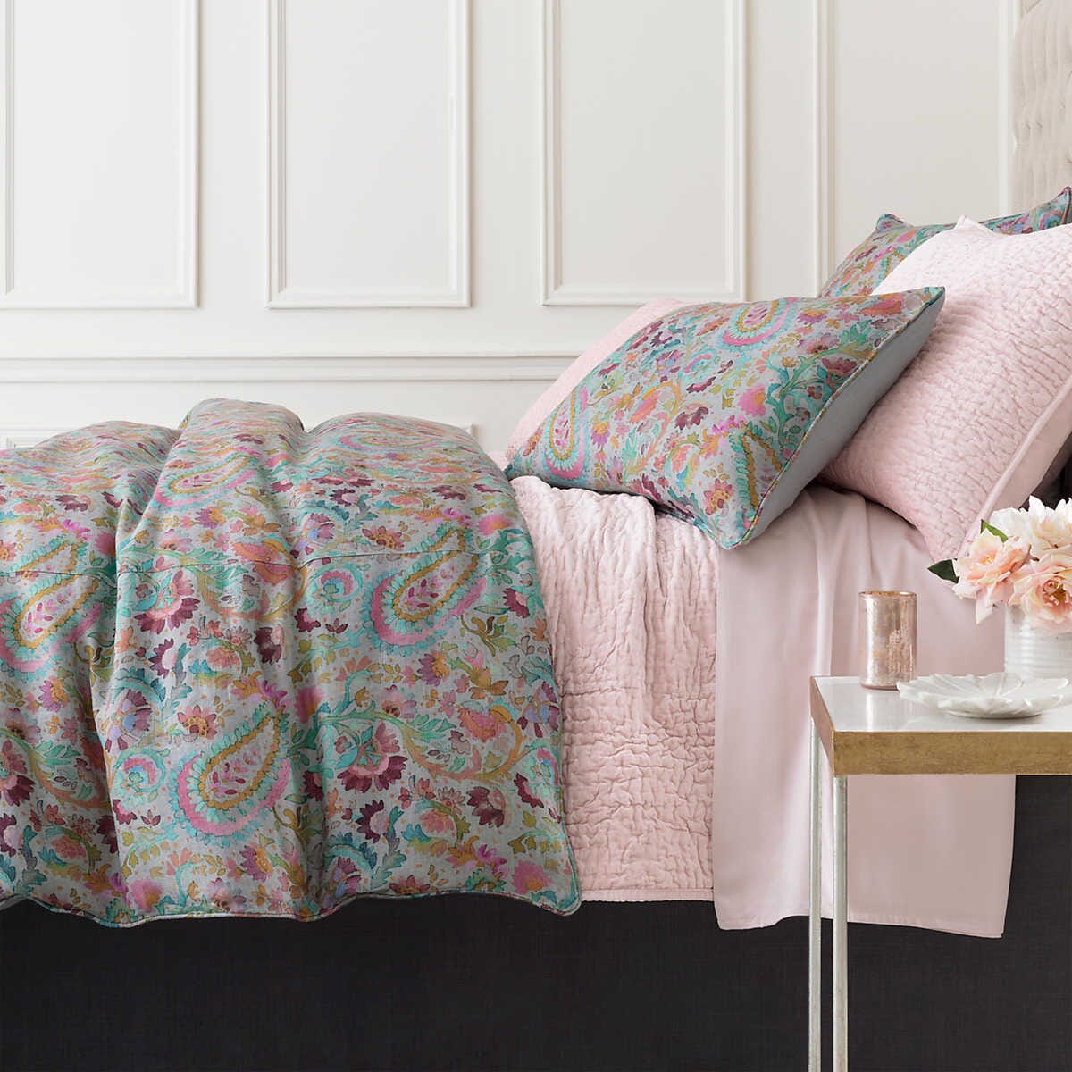 Parisienne Velvet Slipper Pink Quilt