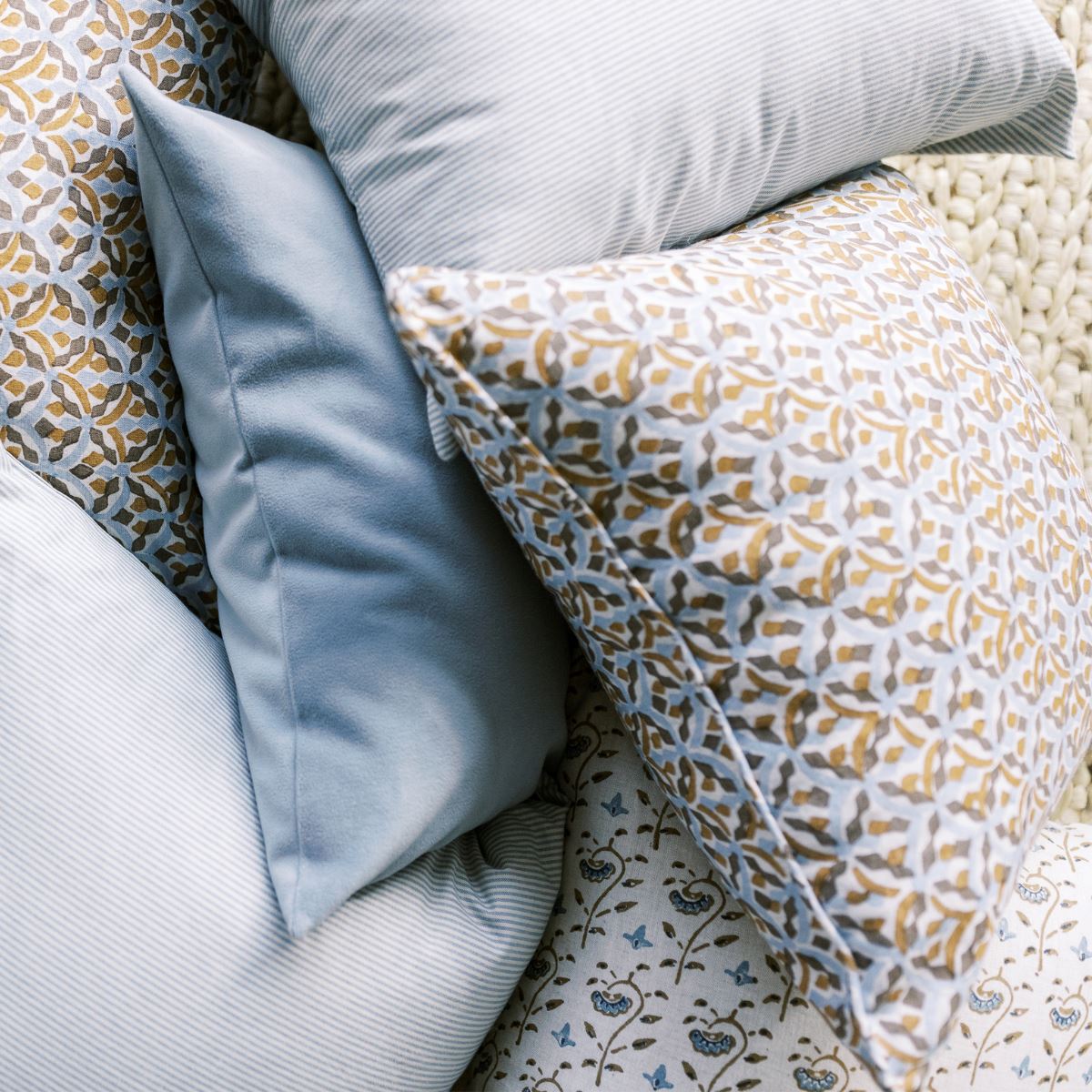 Royal Velvet Lumbar Pillow - Dove Grey Pillows