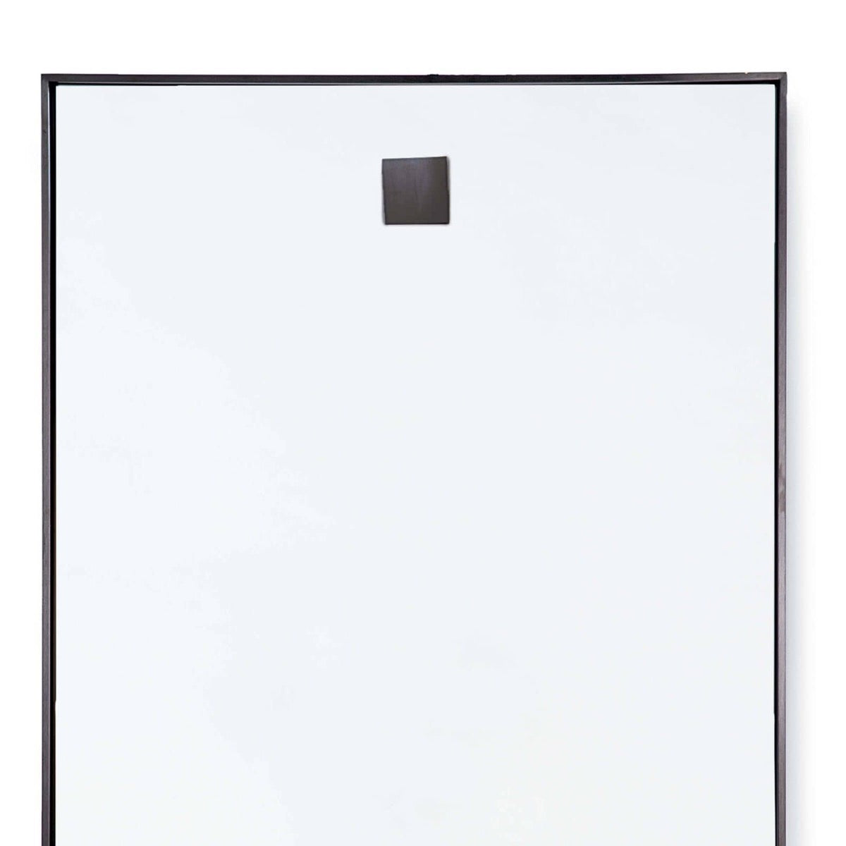 Ruby Rectangle Mirror top Steel. Detail view.