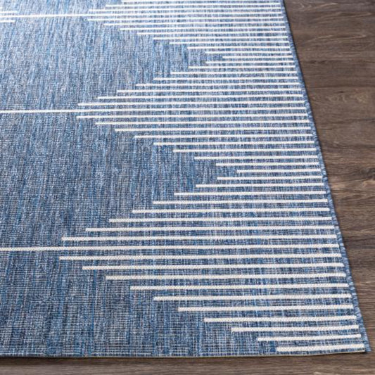 Sedona Outdoor Rug corner detail. Detail view.
