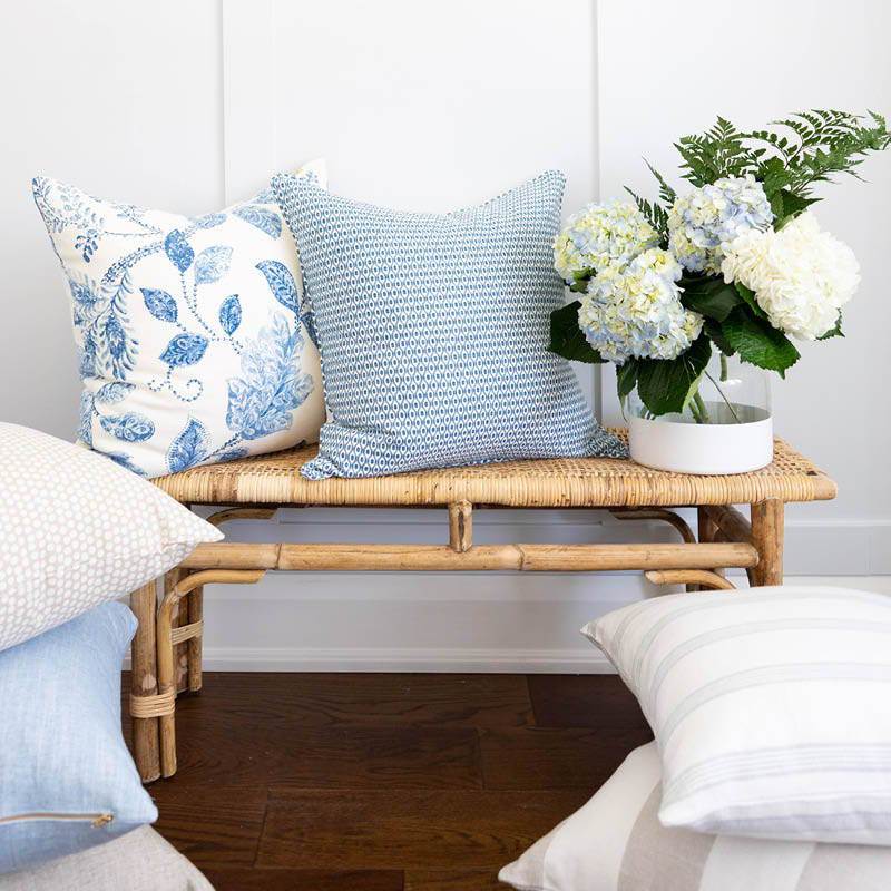 How to Mix & Match Your Way to the Prettiest Pillowscape