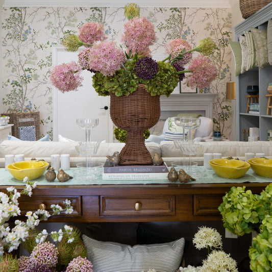 Welcoming Spring at Home: 6 Simple Ways to Lighten and Brighten Your Space