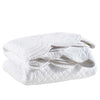 Power Shake Scallop White Quilt