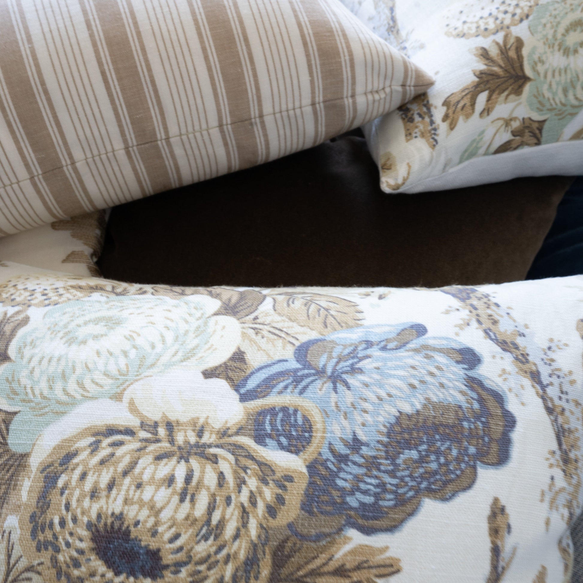 Ardsley Pillow - 20" Pillows 