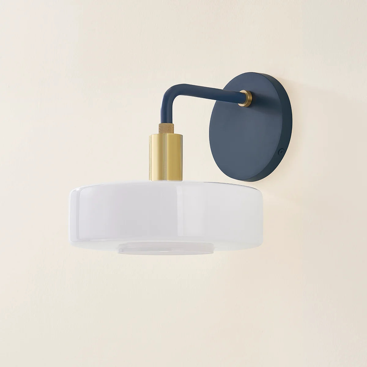 Aston Wall Sconce - Thumbnail 4