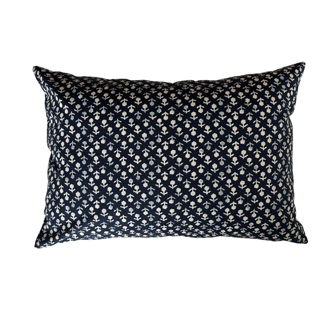 Beatriz Pillow - Navy Pillows 