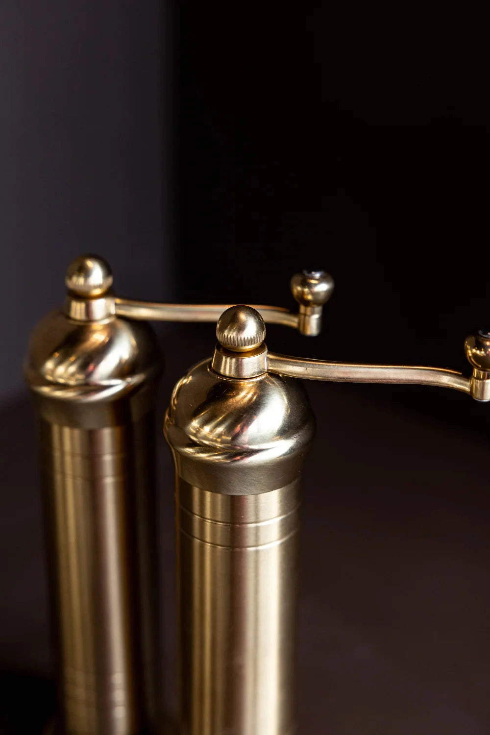 Brass Mill Grinders Objects & Accents 