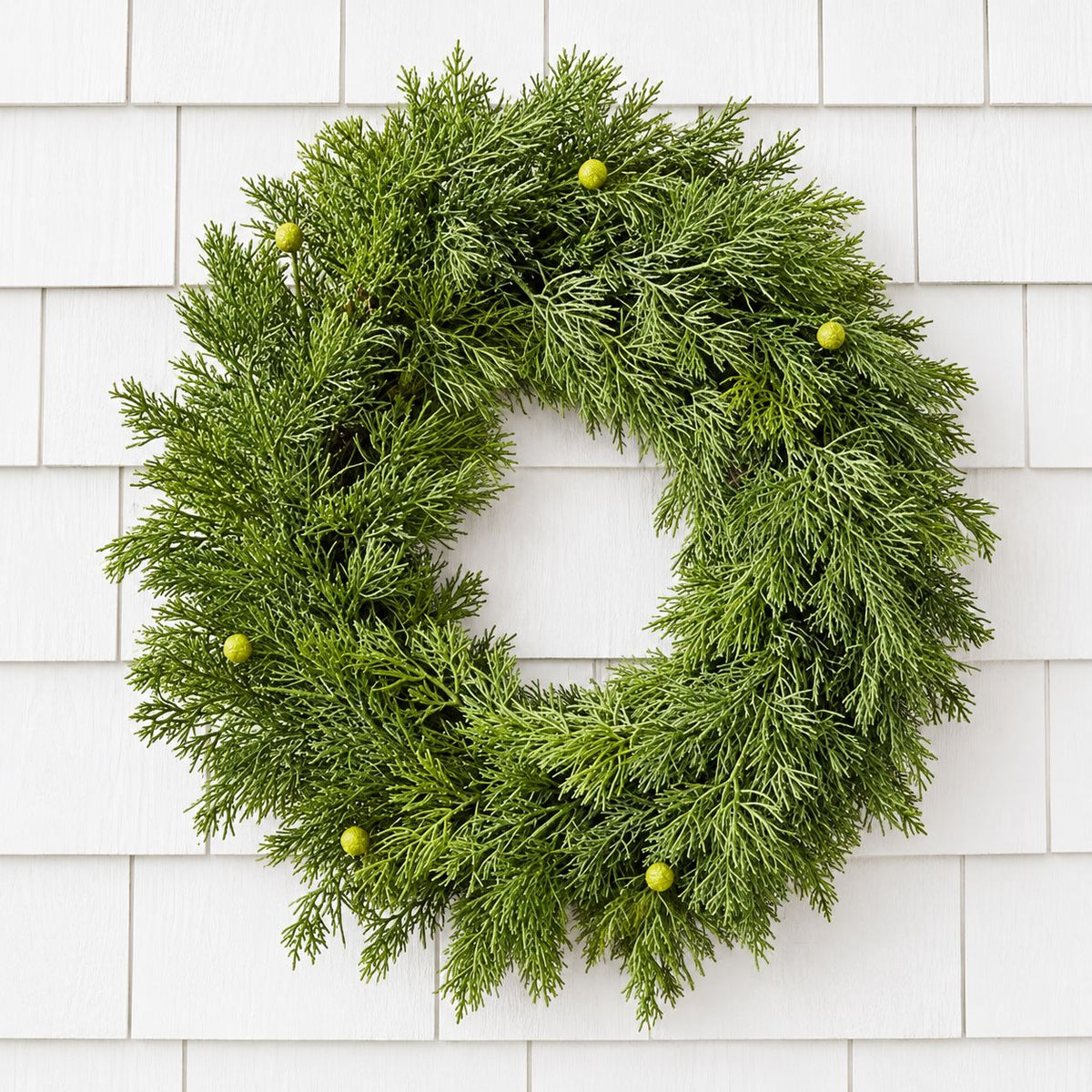 Cedar Wreath with Berries 18" Greenery 
