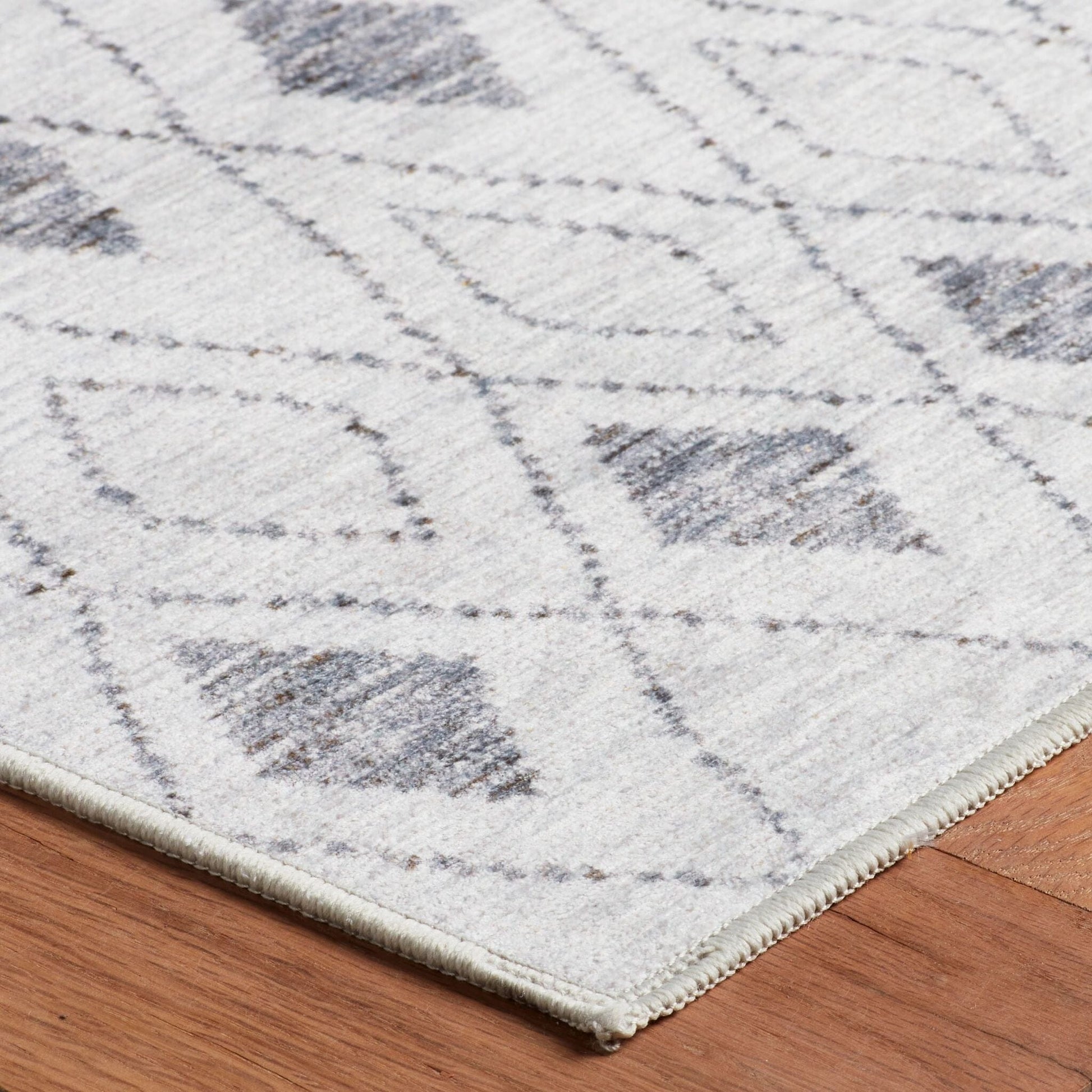 Chandler Ivory Machine Washable Rug Rugs 