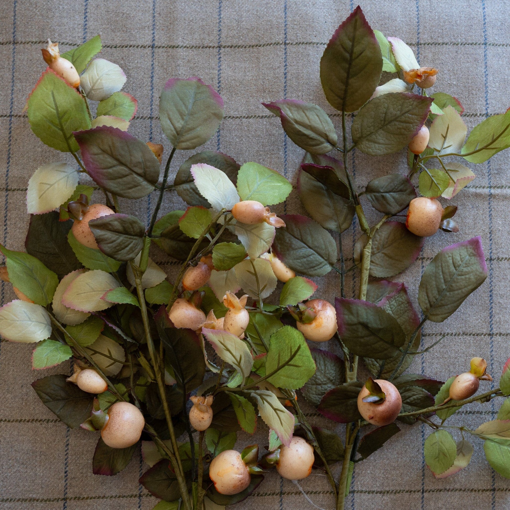 Cream Berry Spray 24" Greenery 