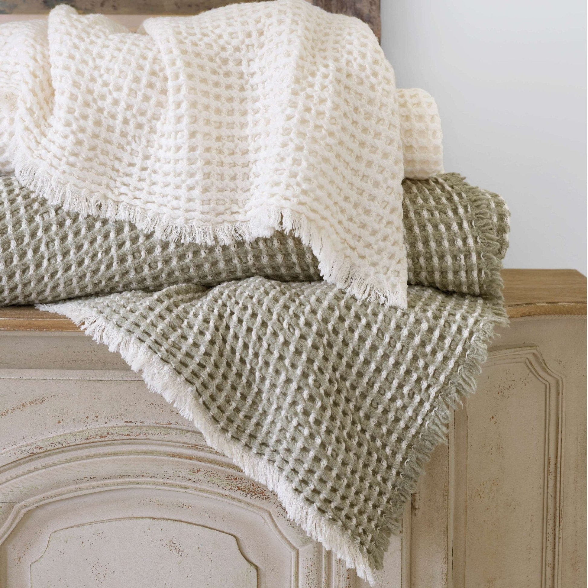 Dorothy Plaster Blanket Blanket 