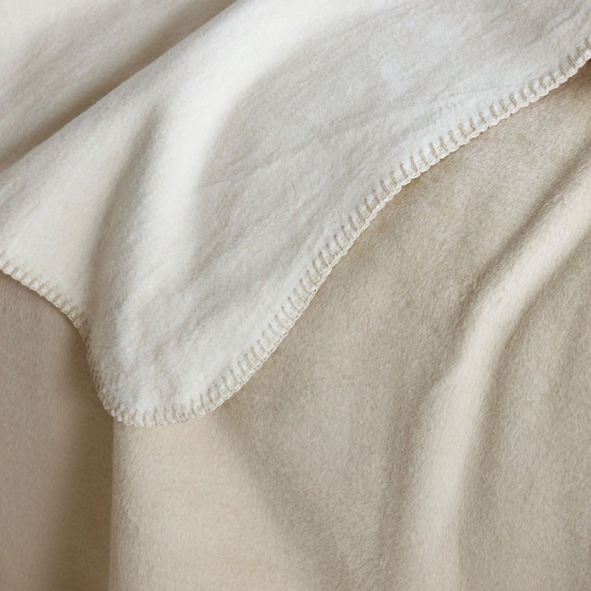 Faro Fleece Natural Blanket Blanket 