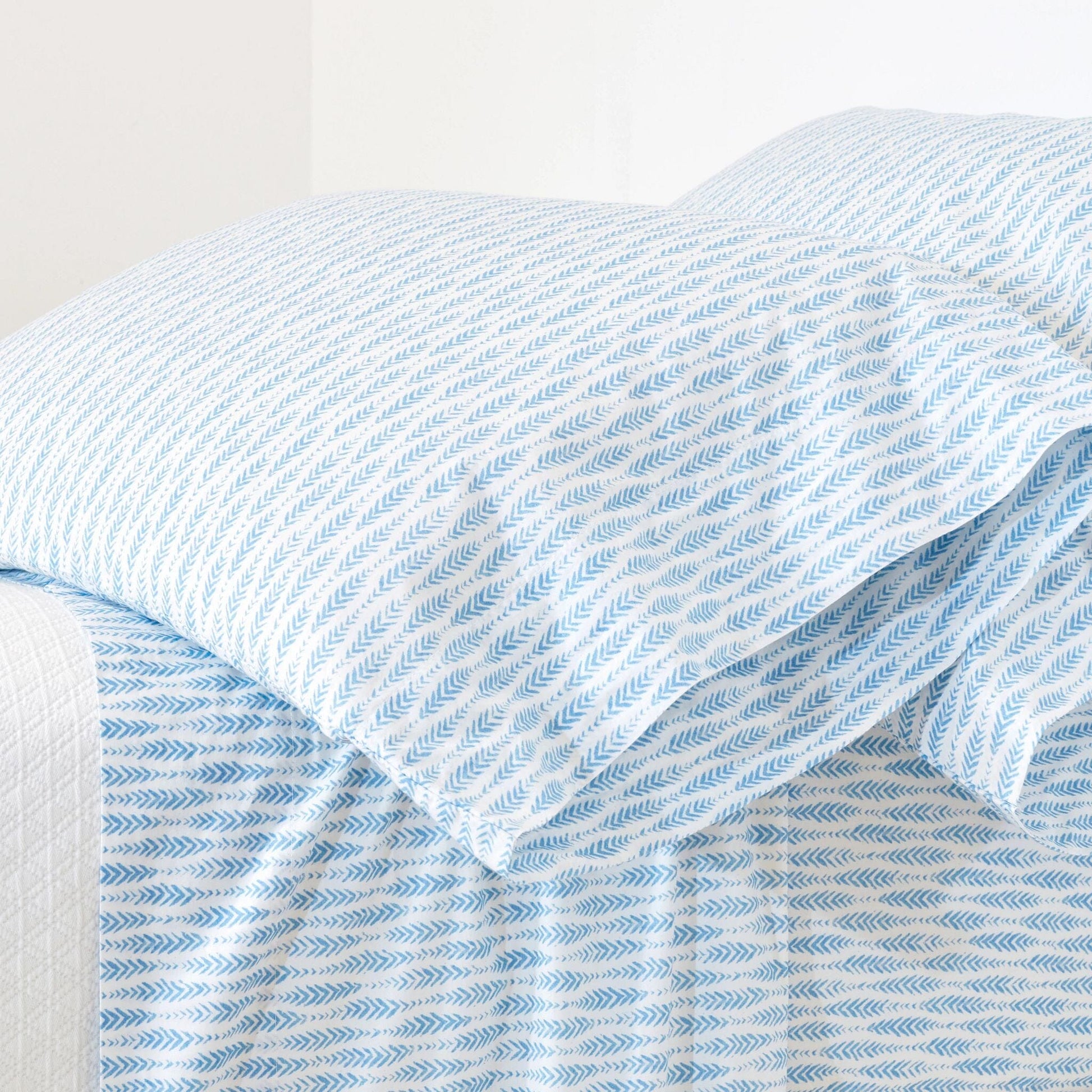 Feather Ogee French Blue Pillowcases Pillowcases 