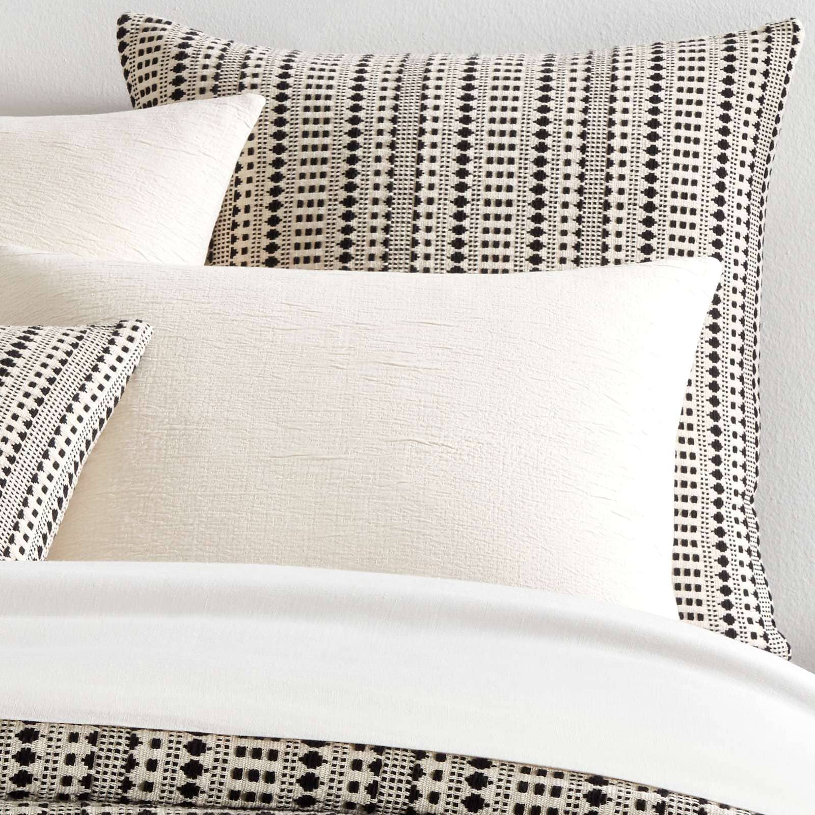 Fira Jacquard Black Coverlet Sham Coverlet Sham 
