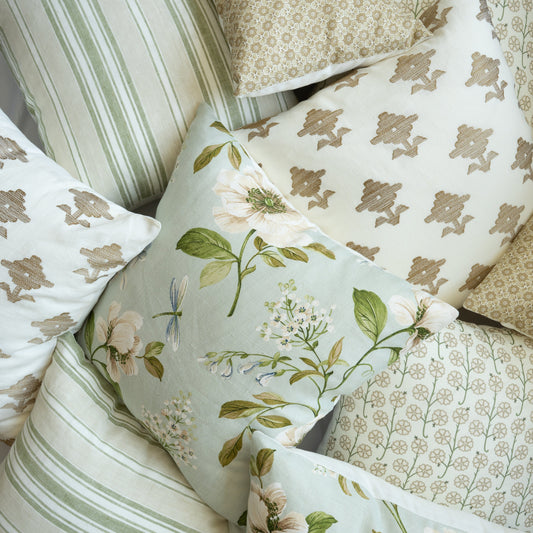 Floret Lumbar Pillow Pillows 