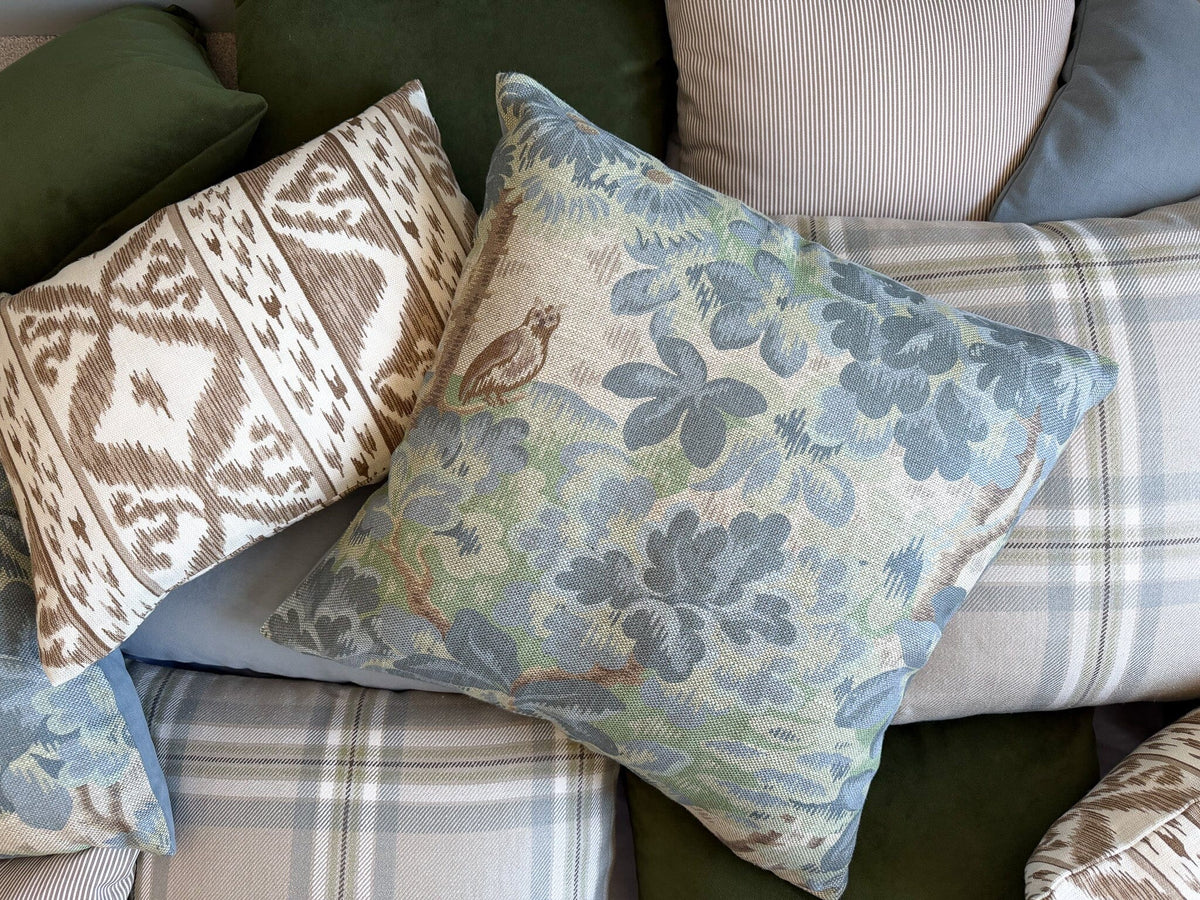 Hawthorne Pillow 22" Pillows 