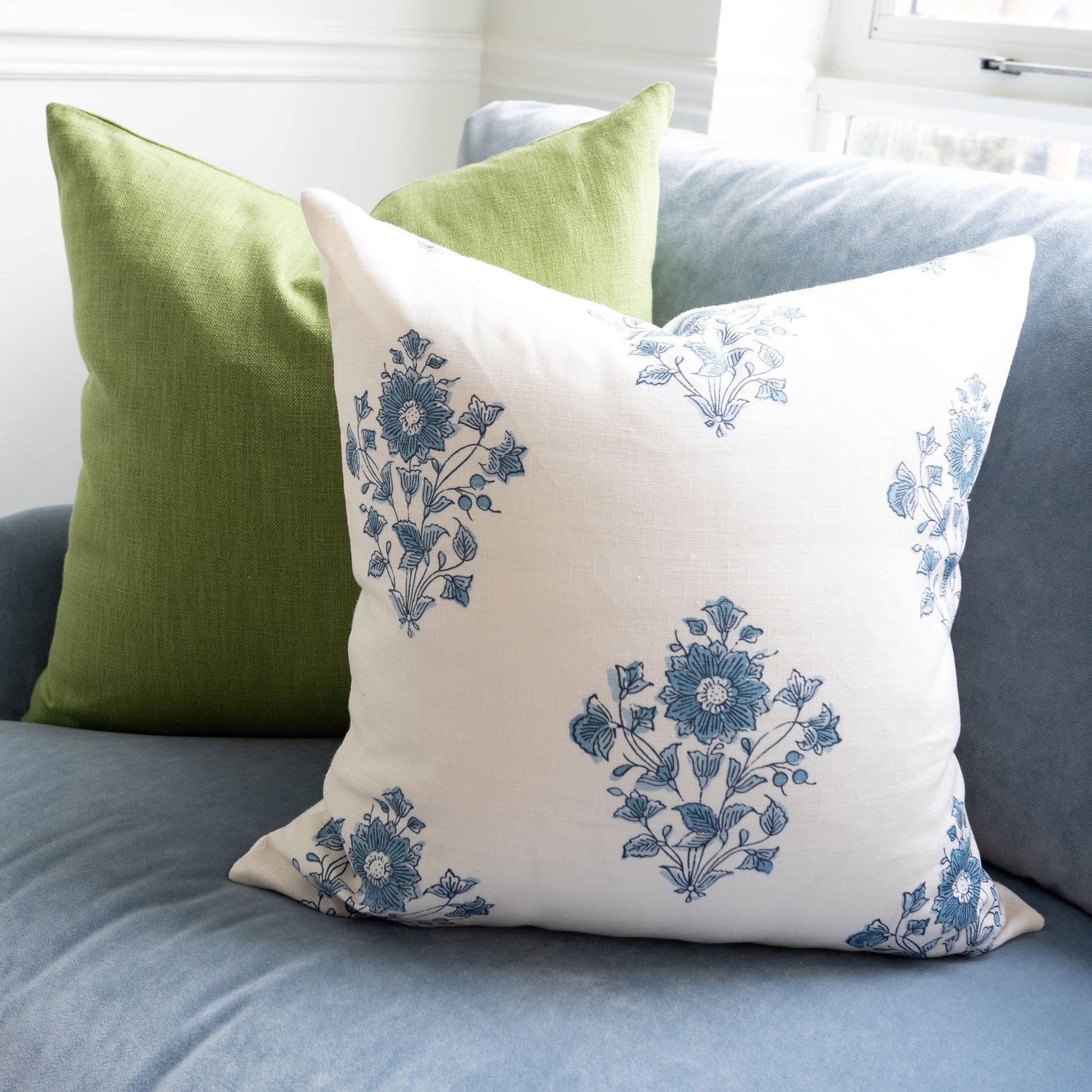 Hybrid Linen Pillow - Chartreuse 22" Pillows 