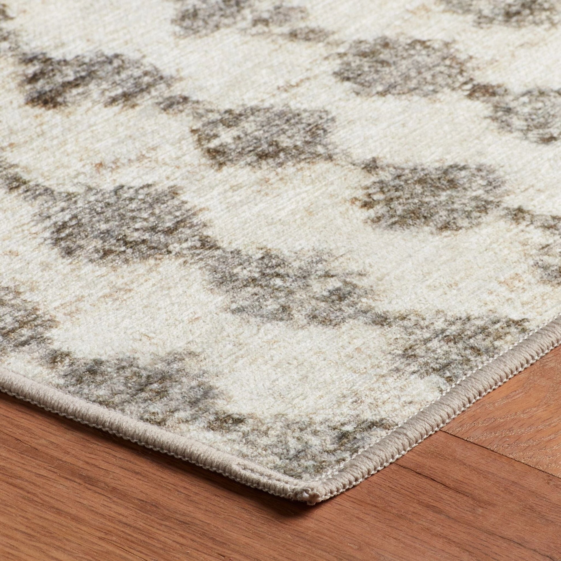 Izzy Grey Machine Washable Rug Rugs 