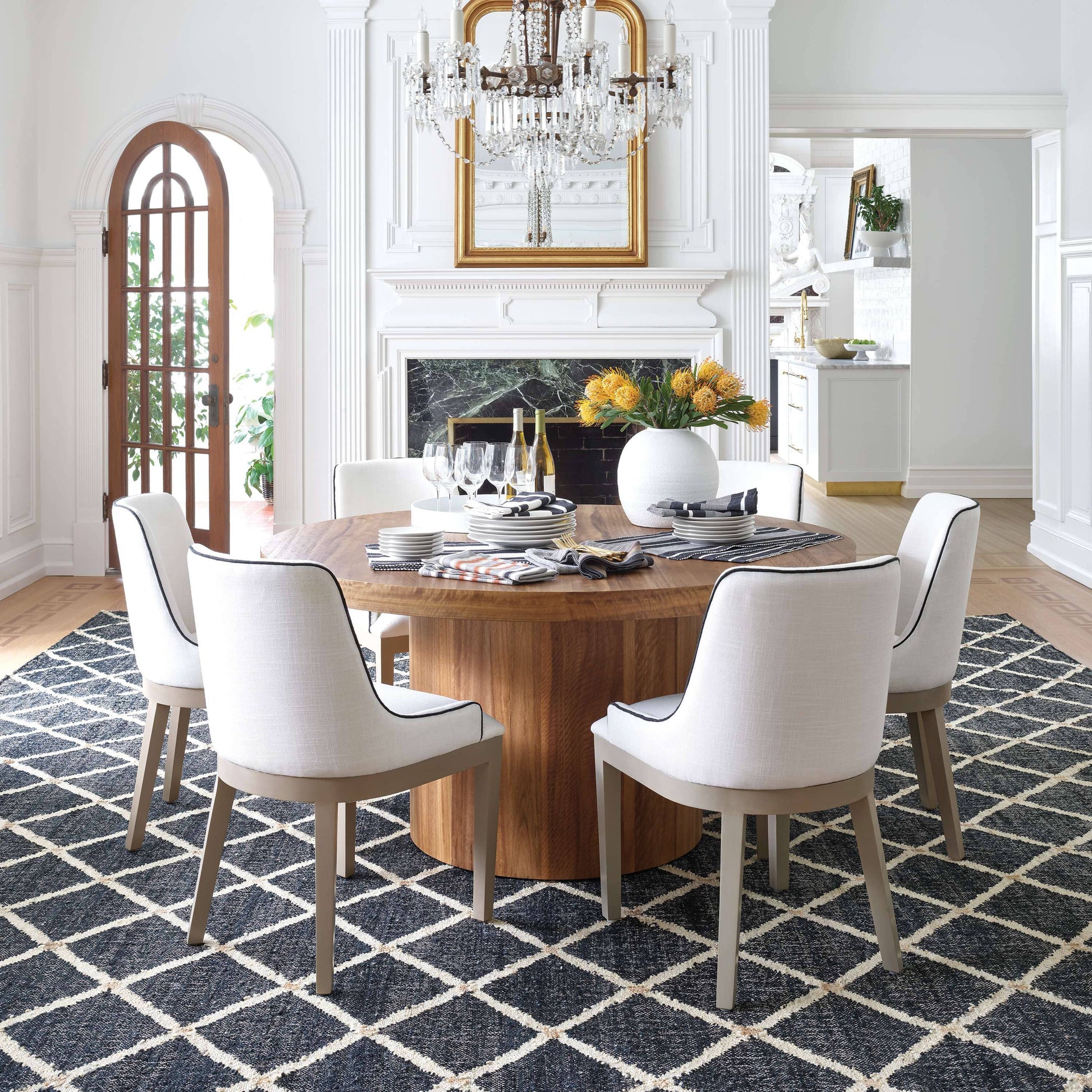 Kali Black Handwoven Jute Rug Rugs 