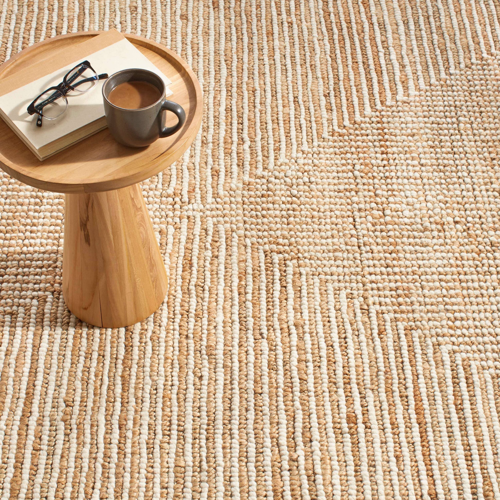 Kelan Ivory Handwoven Jute Rug Rugs 