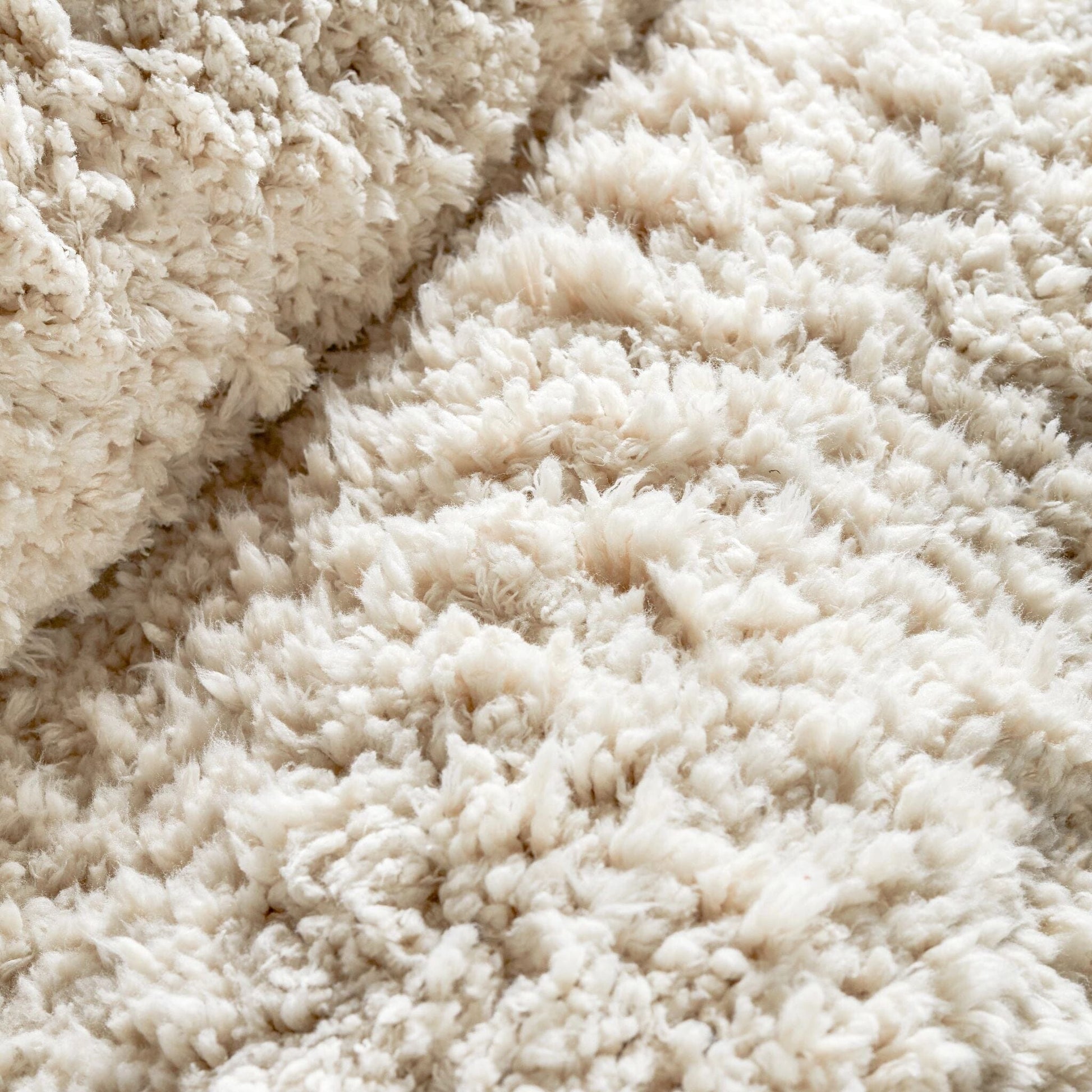 Kodiak Ivory Handwoven Microfiber Performance Rug Rugs 