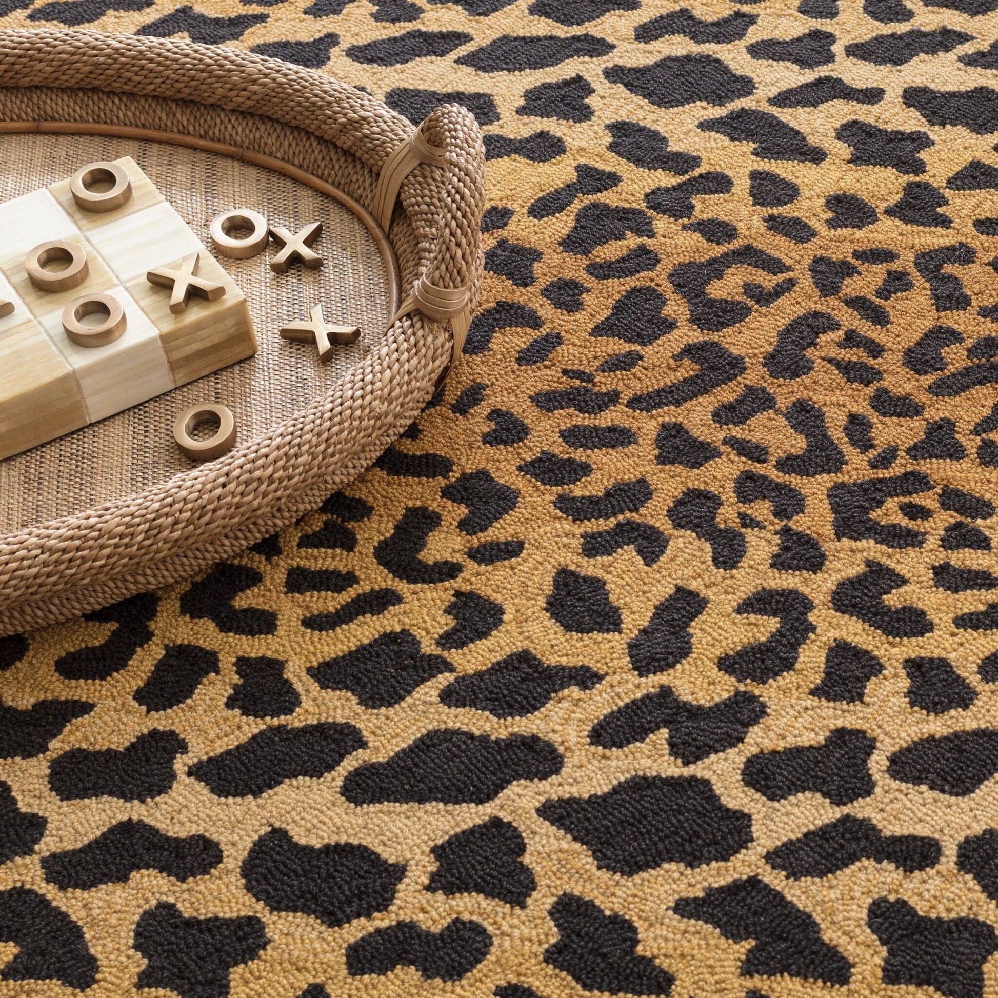 Leopard Hand Micro Hooked Wool Rug - Brown Rugs 