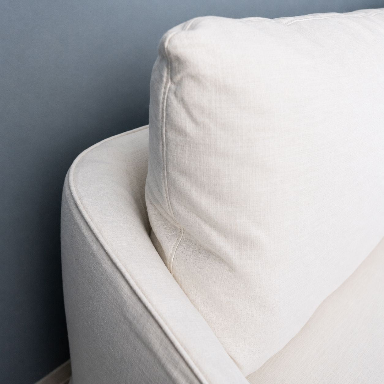 Molly Slipcovered Sofa Sofas 