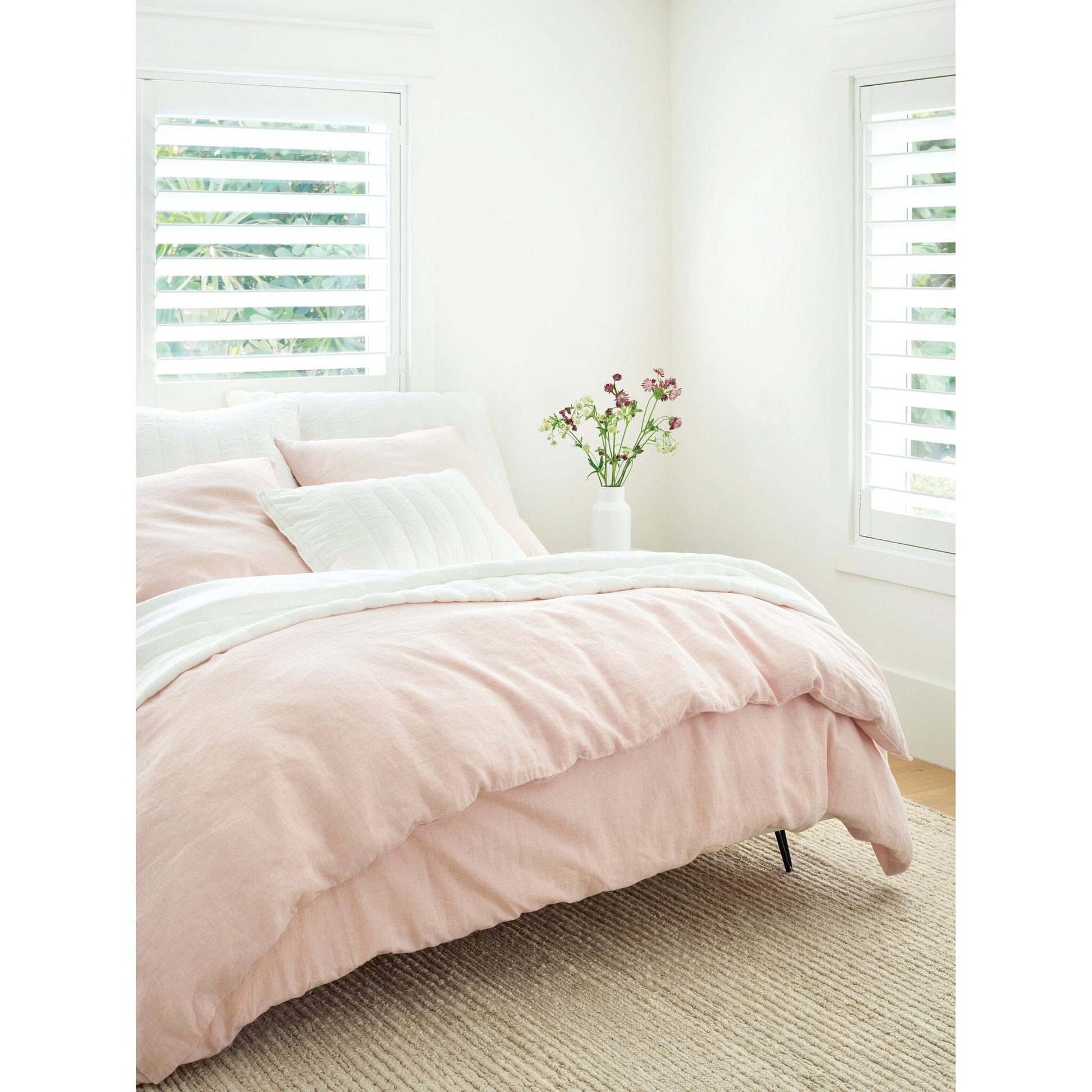 Monet White Quilted Coverlet Quilt 