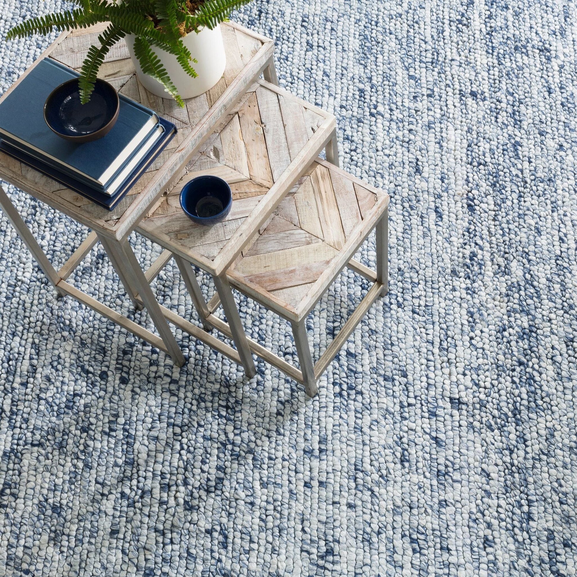 Niels Navy Handwoven Wool/Viscose Rug Rugs 