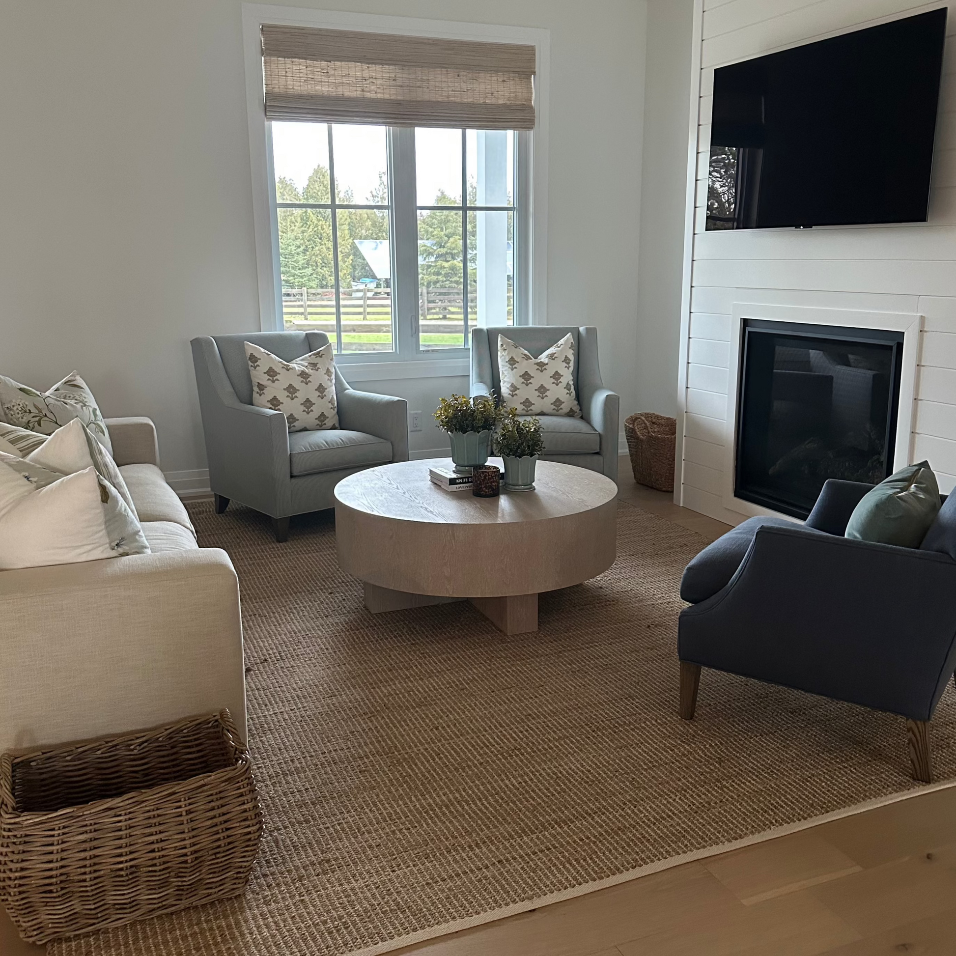 Owen Chair - Unskirted Accent Chairs 