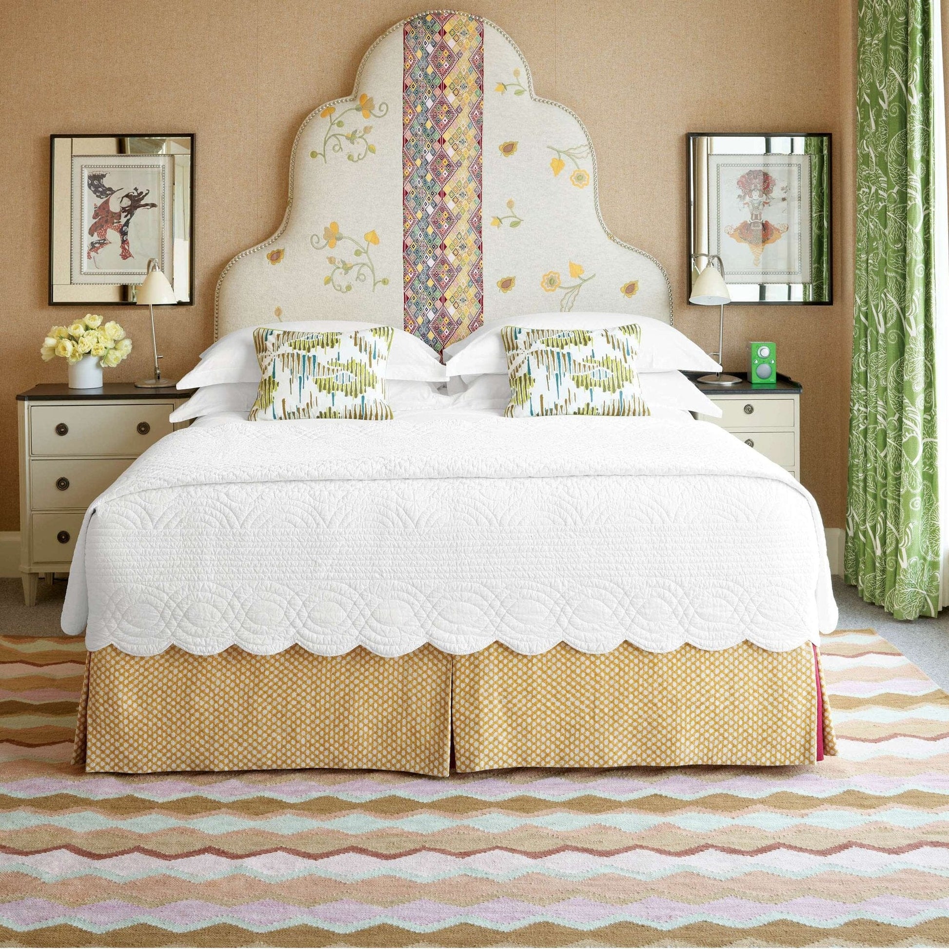Power Shake Scallop White Quilt Quilt 