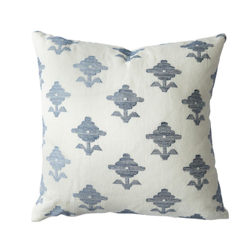 Rubia Pillow - Sky 20" Pillows 