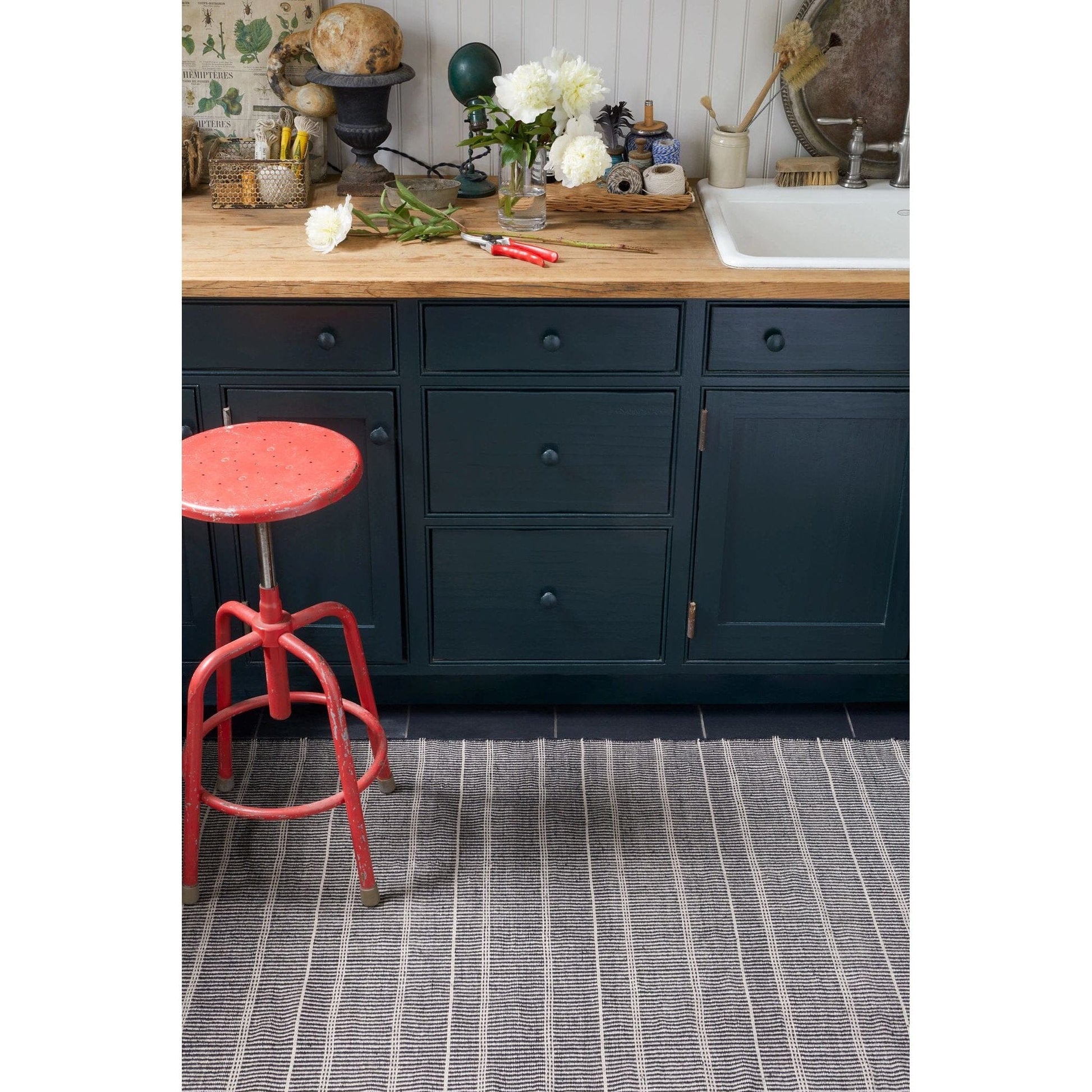Samson Black Handwoven Indoor/Outdoor Rug Rugs 