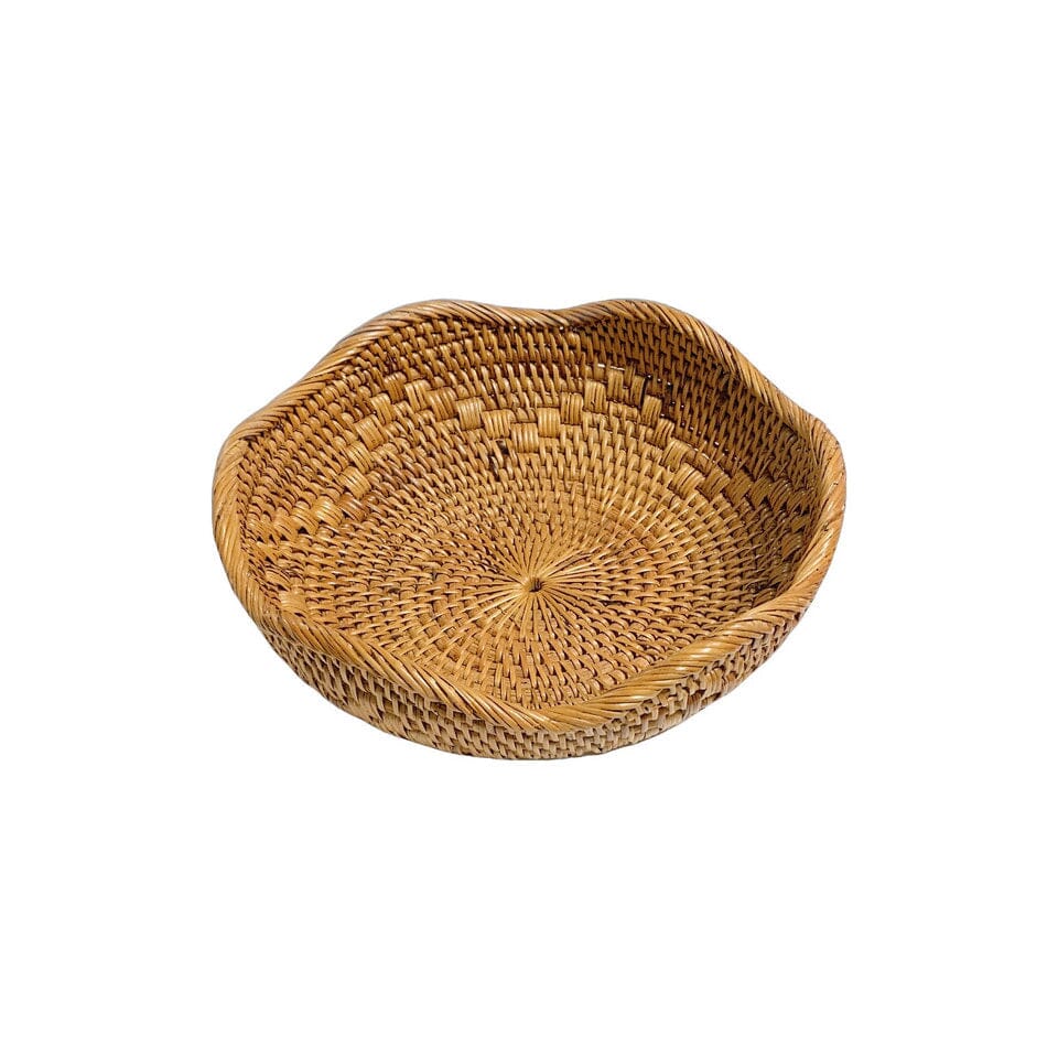 Scalloped Round Basket Baskets & Trays 